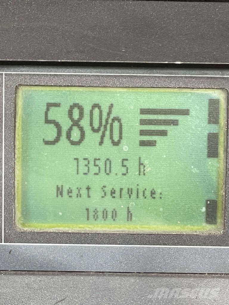 Linde V08-02-1110 Low lift order picker