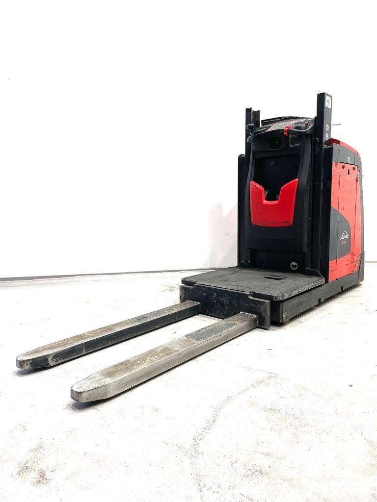 Linde V10-5212 Low lift order picker