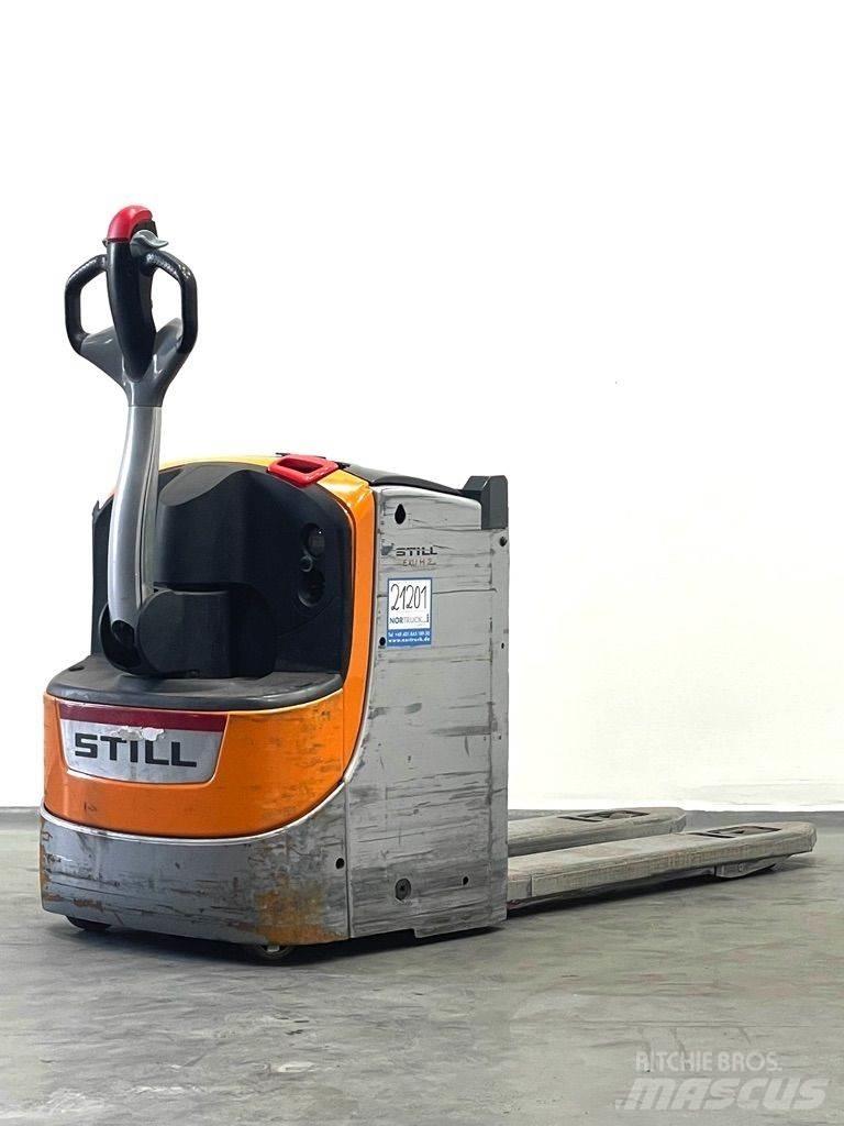Still EXU-H20 Low lifter