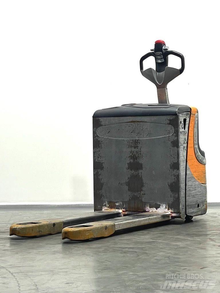 Still EXU16 AC Low lifter