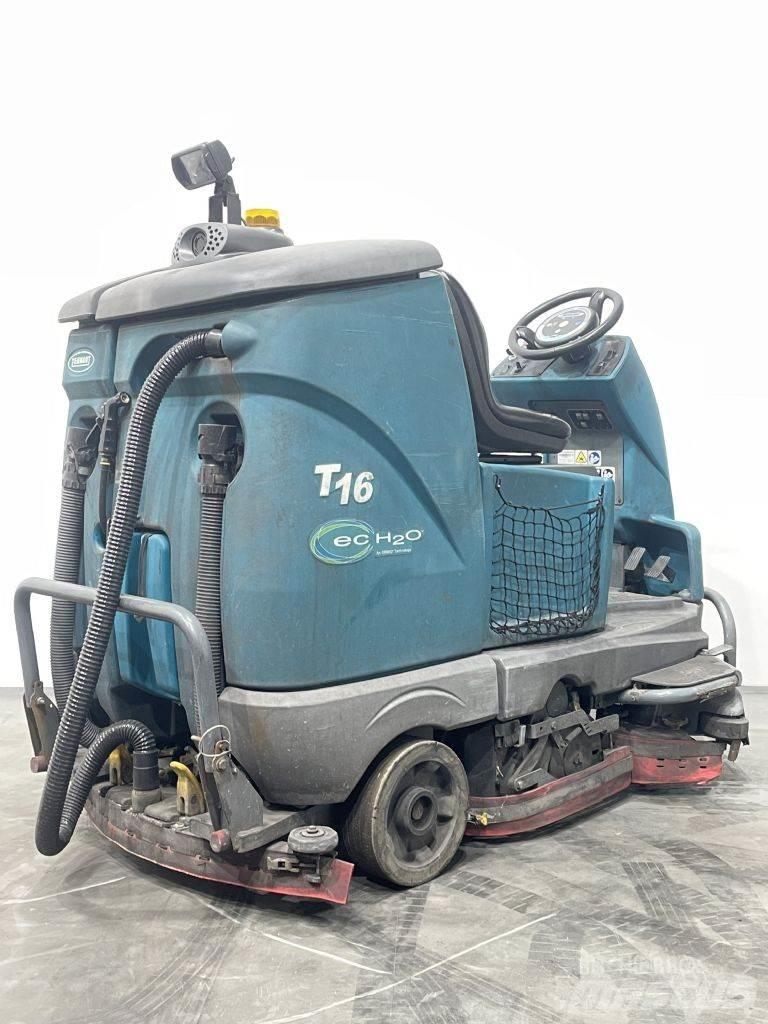 Tennant T16 Sweepers
