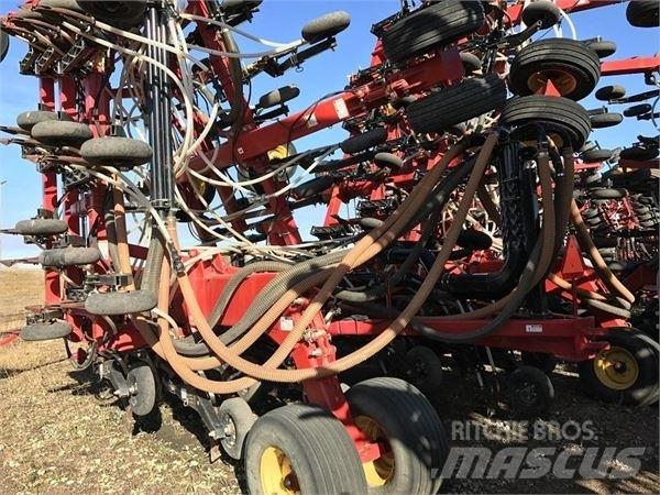 Bourgault 3320 Drills