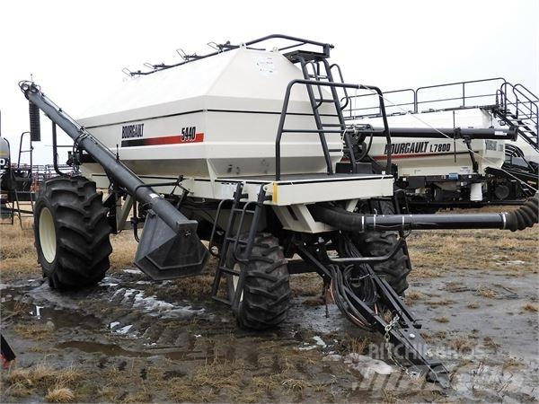 Bourgault 5440 Combination drills