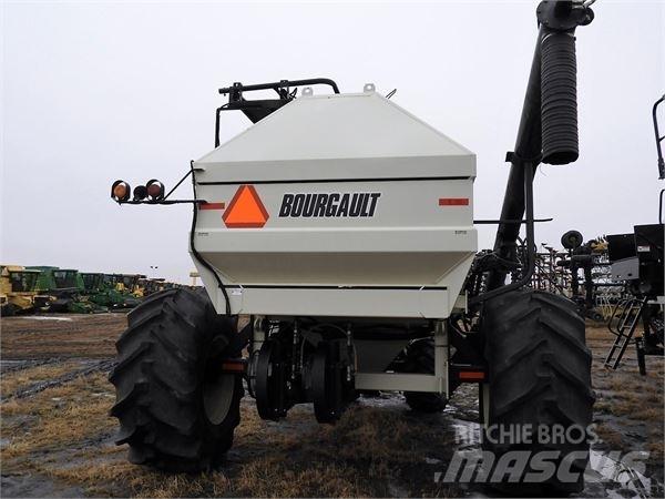 Bourgault 5440 Combination drills