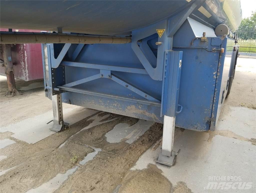 STOKOTA  Tanker semi-trailers
