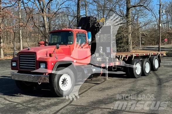 Hiab 175 Timber cranes