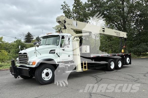 National 900A Truck mounted cranes