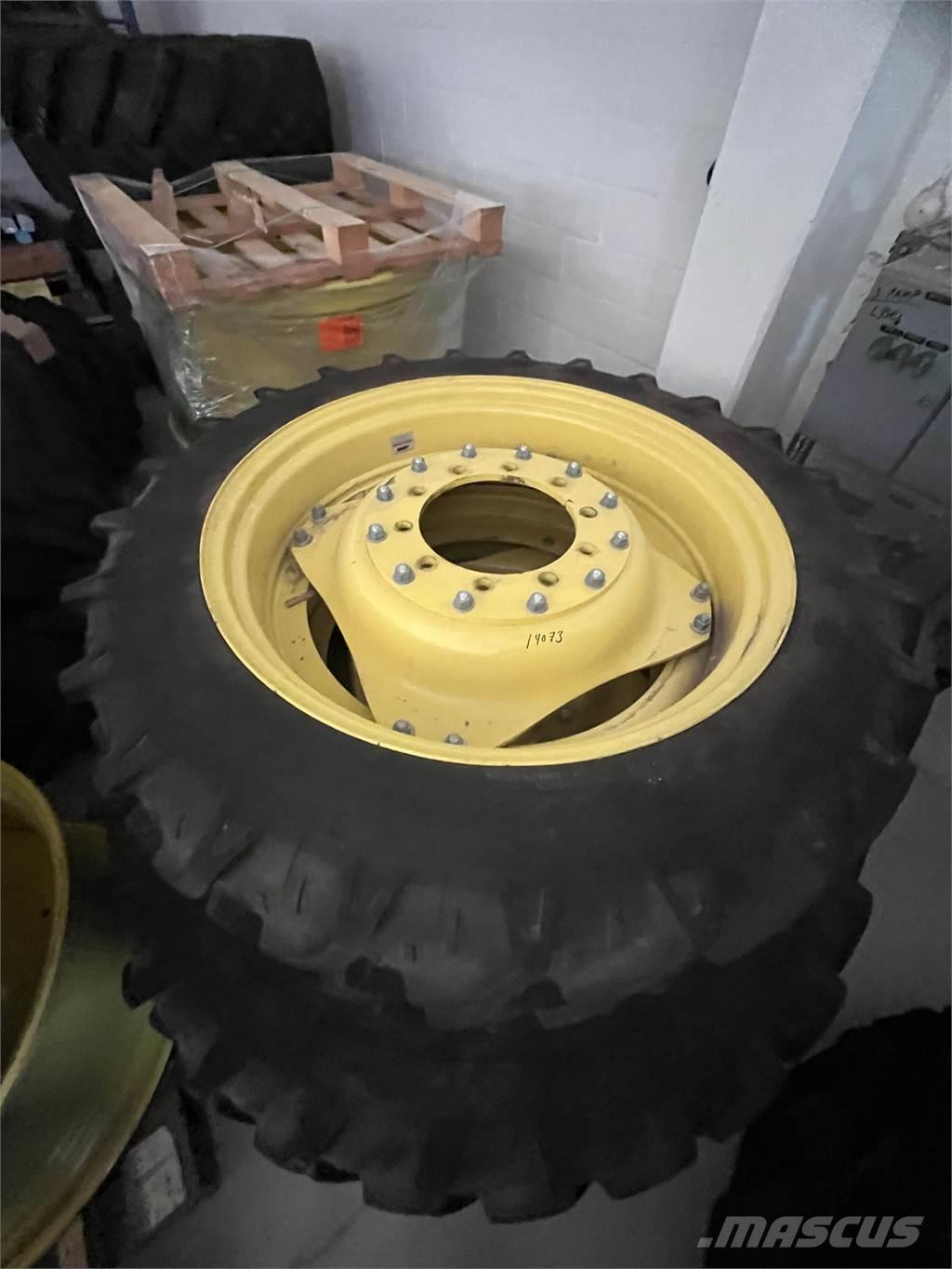  300/95X52 270/95X36 Tyres, wheels and rims