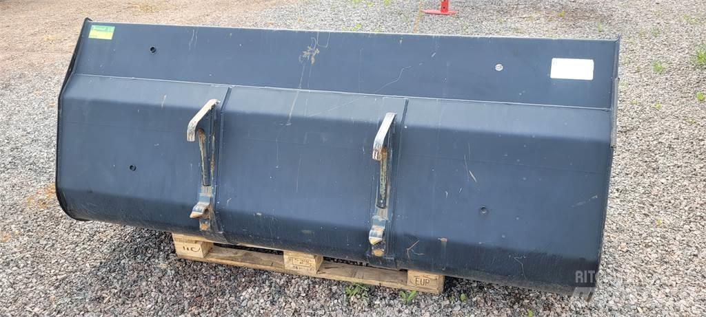 Ålö 220 LV SKOPA SMS Front loader accessories