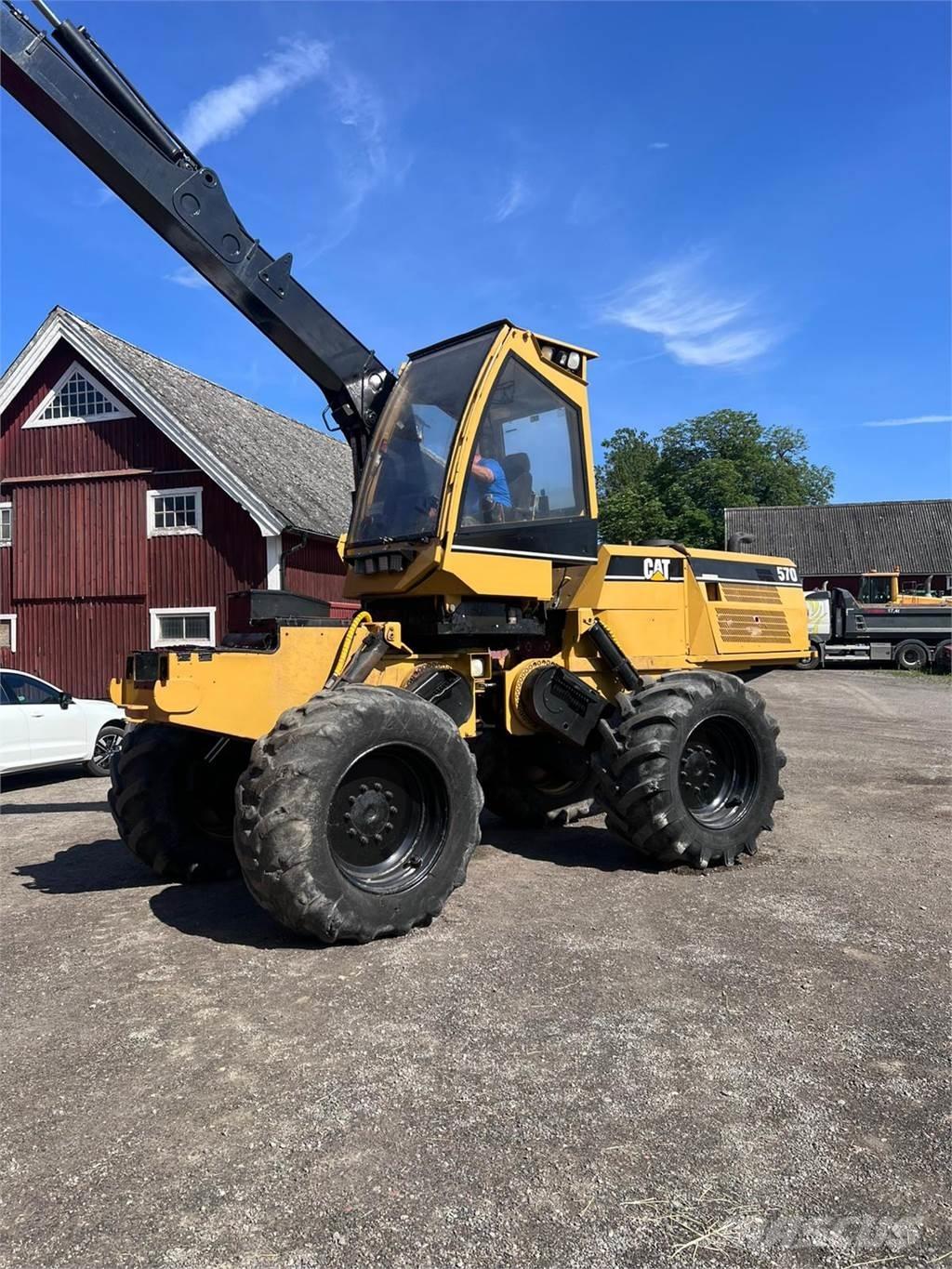 CAT 570 Farm machinery