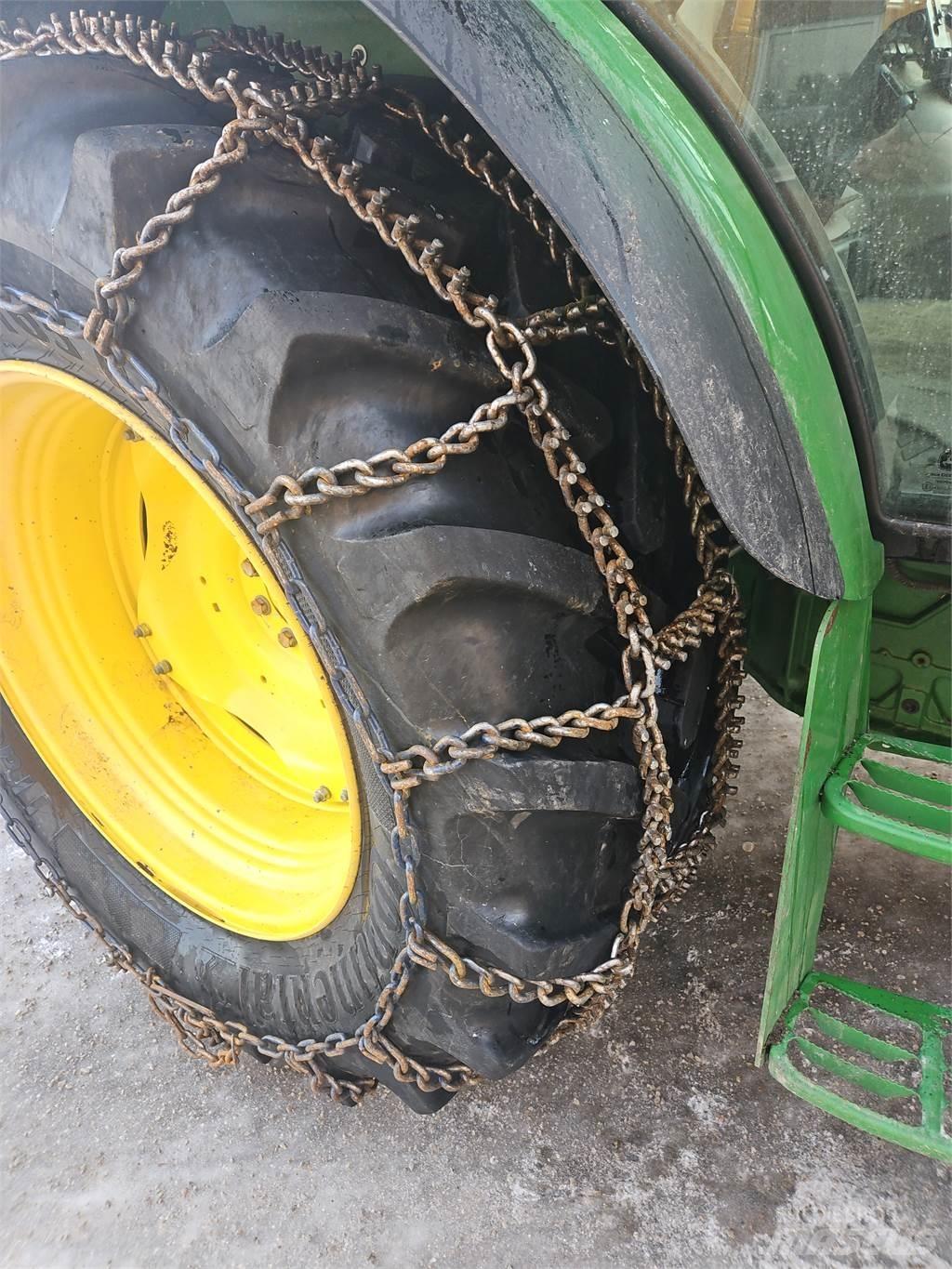 John Deere 5115M Tractors