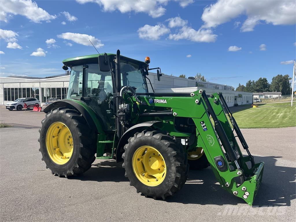 John Deere 5620 Tractors