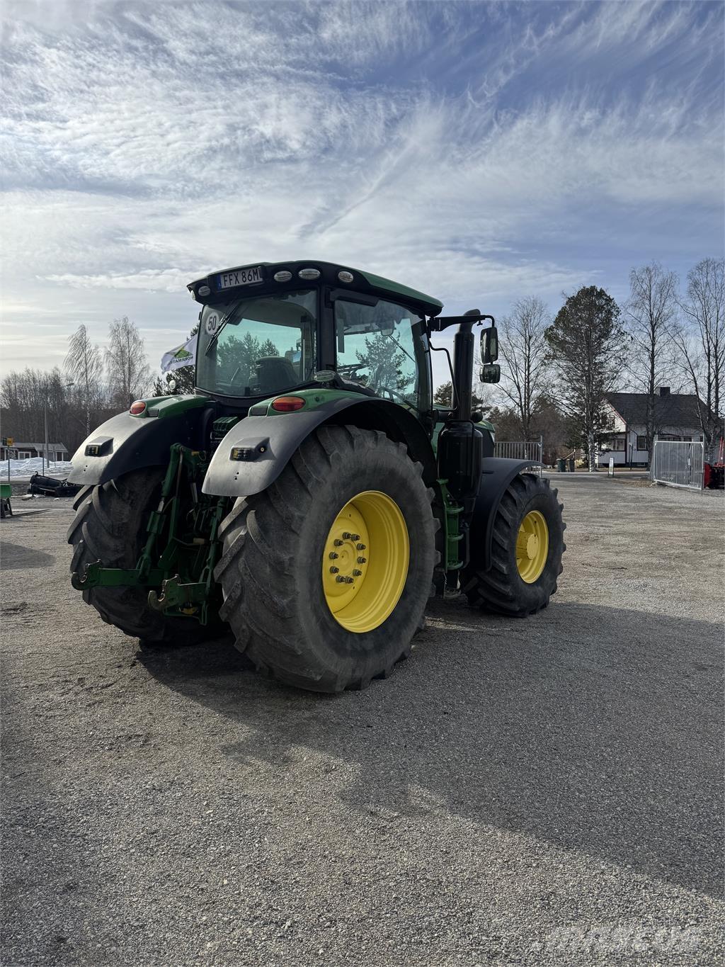 John Deere 6215R Tractors