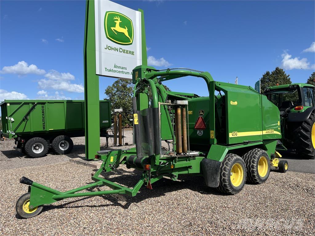 John Deere 678 Round balers