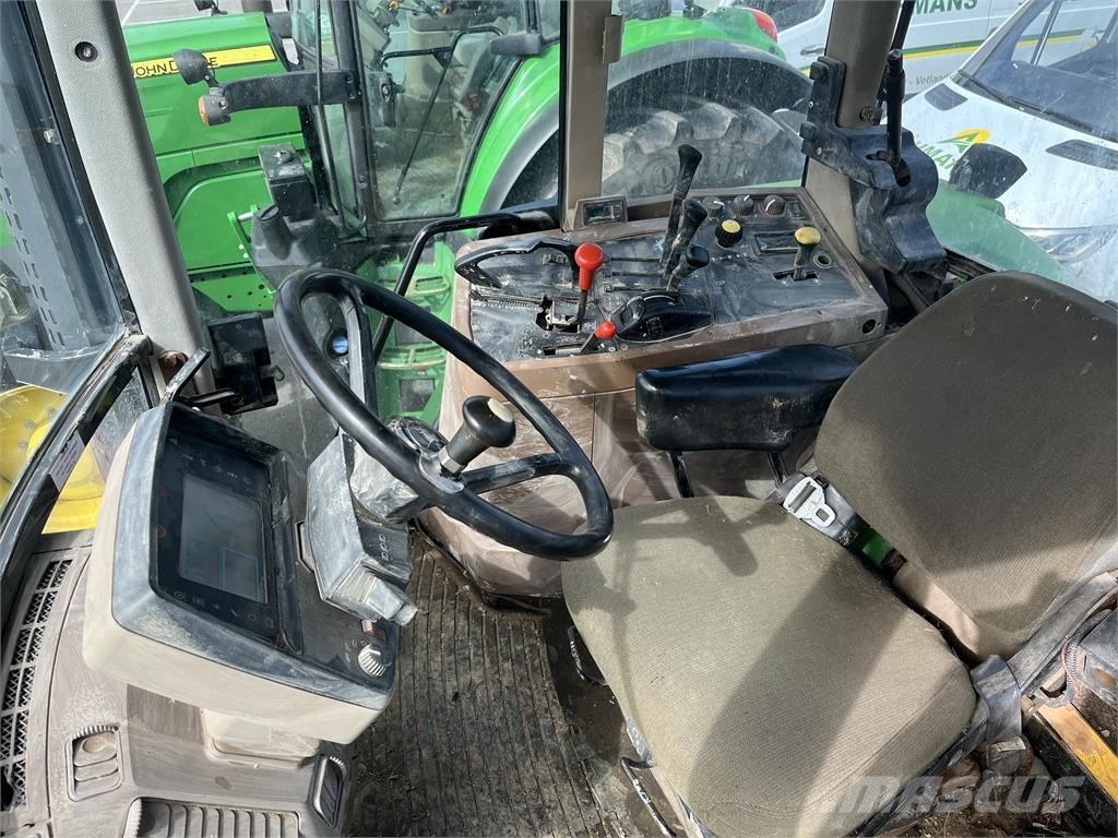 John Deere 7700 Tractors