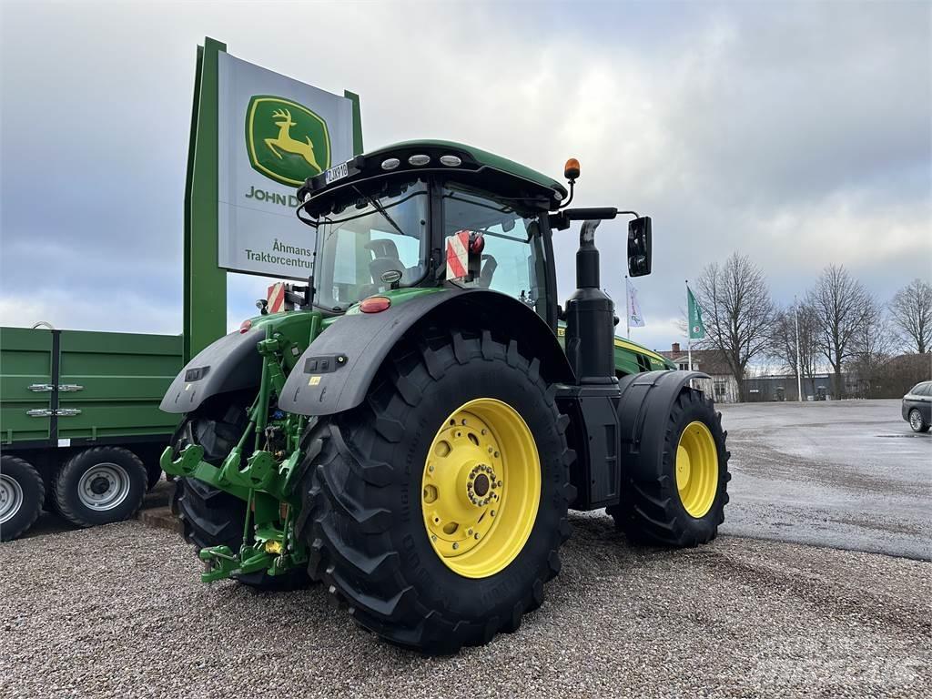 John Deere 8370R Tractors