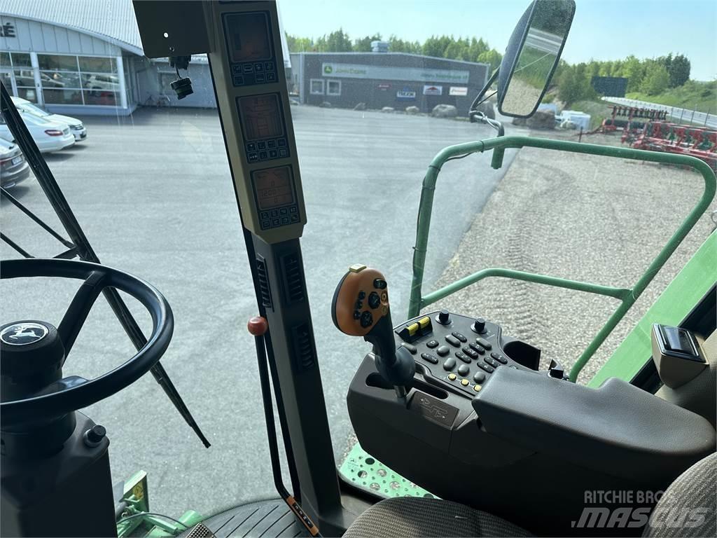John Deere 9660 WTS Combine harvesters
