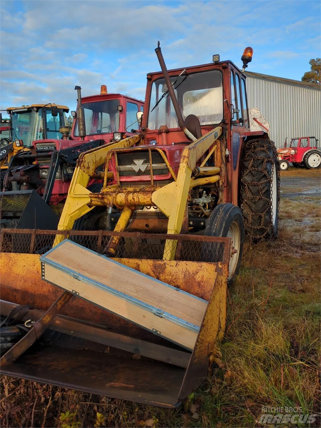 Massey Ferguson 135 Tractors