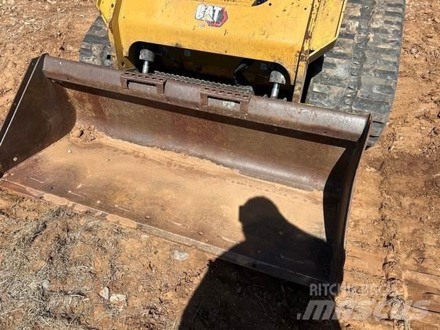 Bobcat 67 Smooth Buckets
