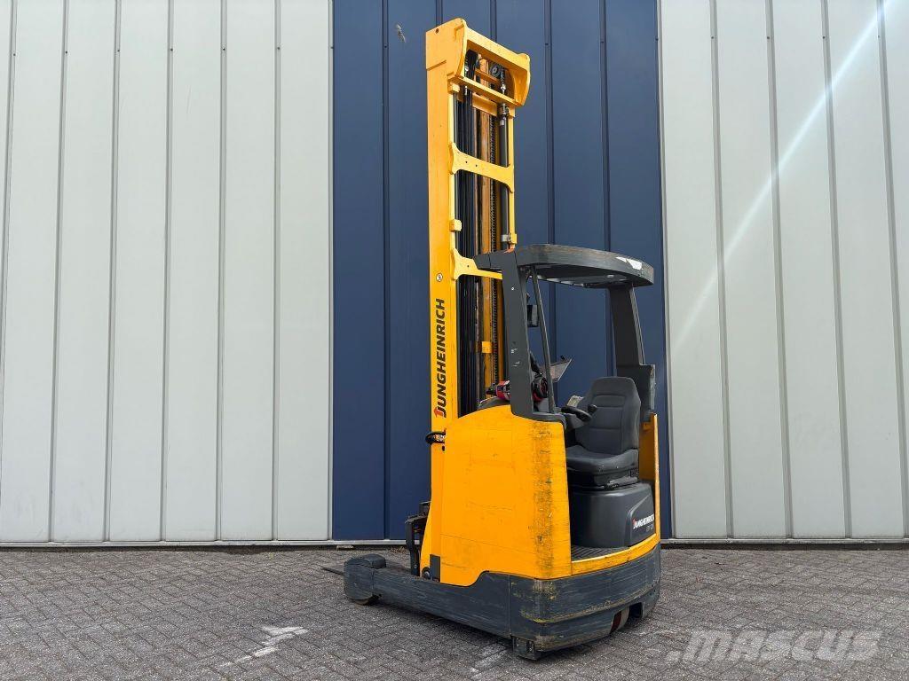 Jungheinrich ETV 216 Reach truck