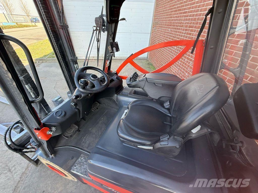 Linde E30-01 Electric forklift trucks