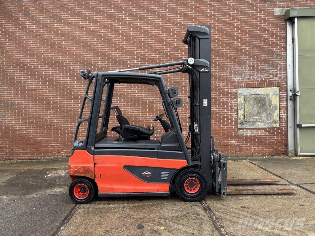 Linde E30L-01 Electric forklift trucks