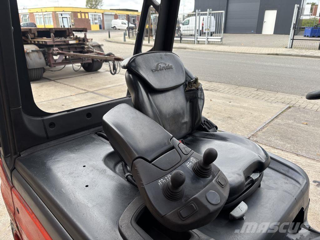 Linde E30L-01 Electric forklift trucks