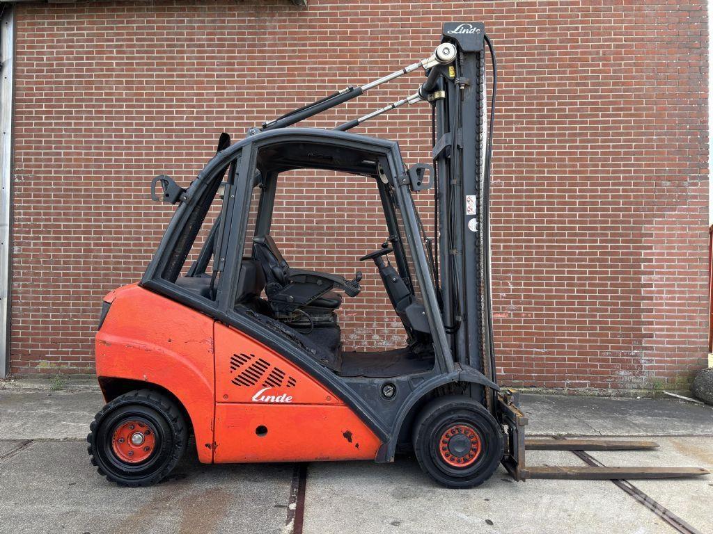Linde H25D Diesel trucks