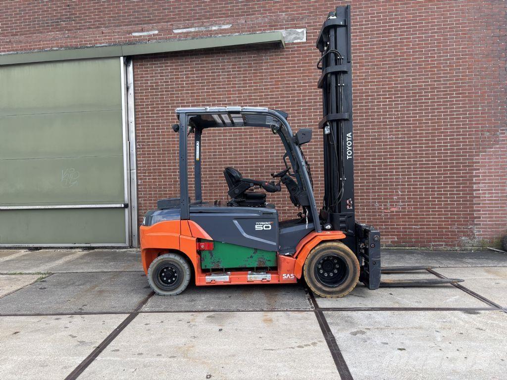 Toyota 8FBMT50 Electric forklift trucks