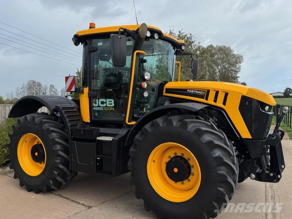 JCB 4220 iCON Tractors