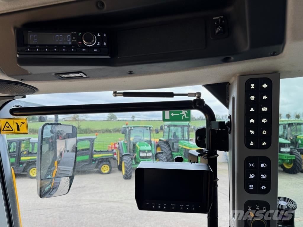 JCB 4220 iCON Tractors