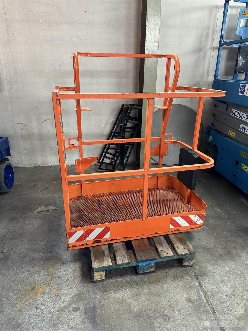 JLG 1001186387s Other