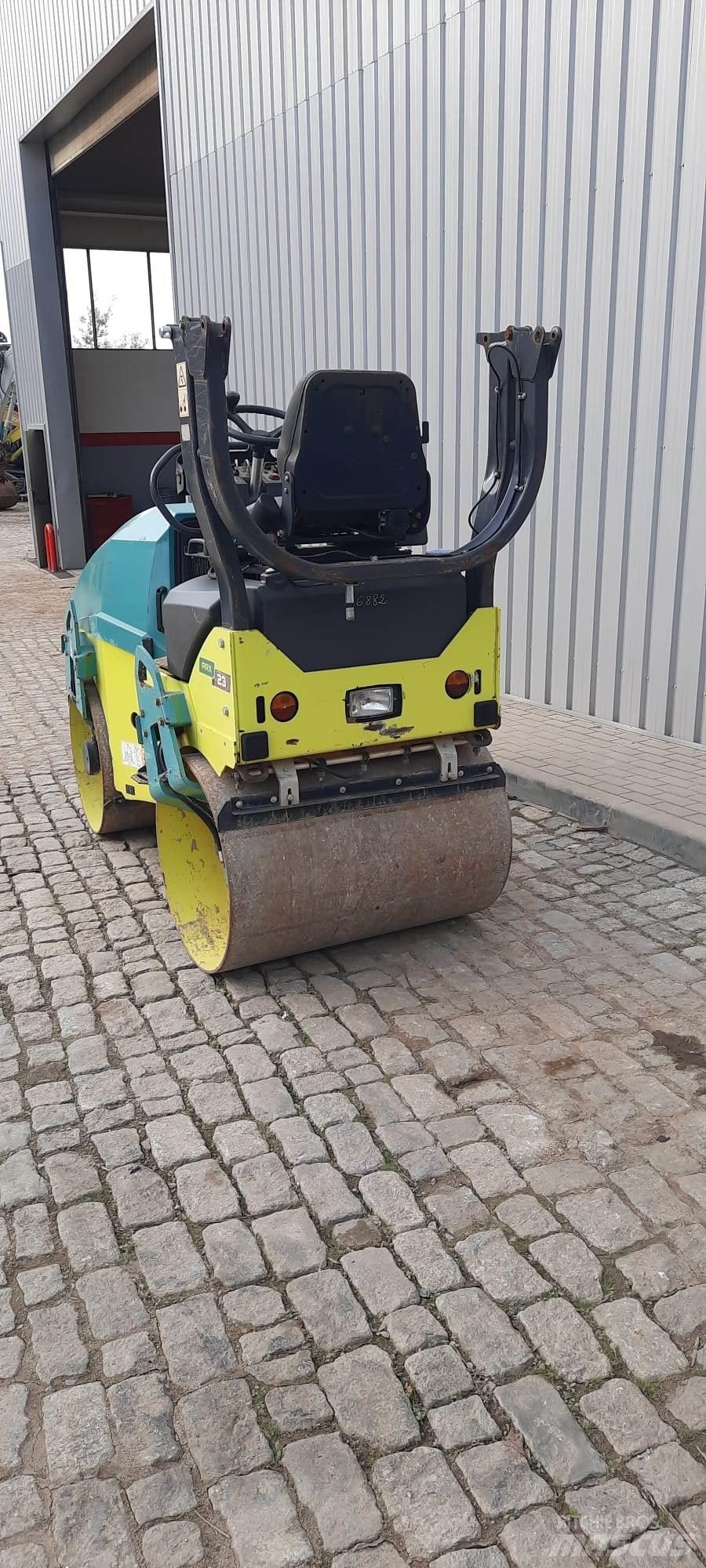 Ammann ARX23 Twin drum rollers