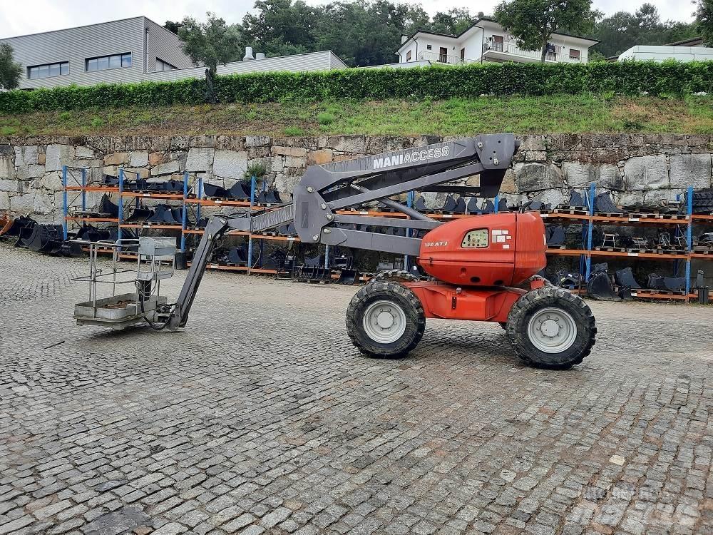 Manitou 165ATJ Platforms