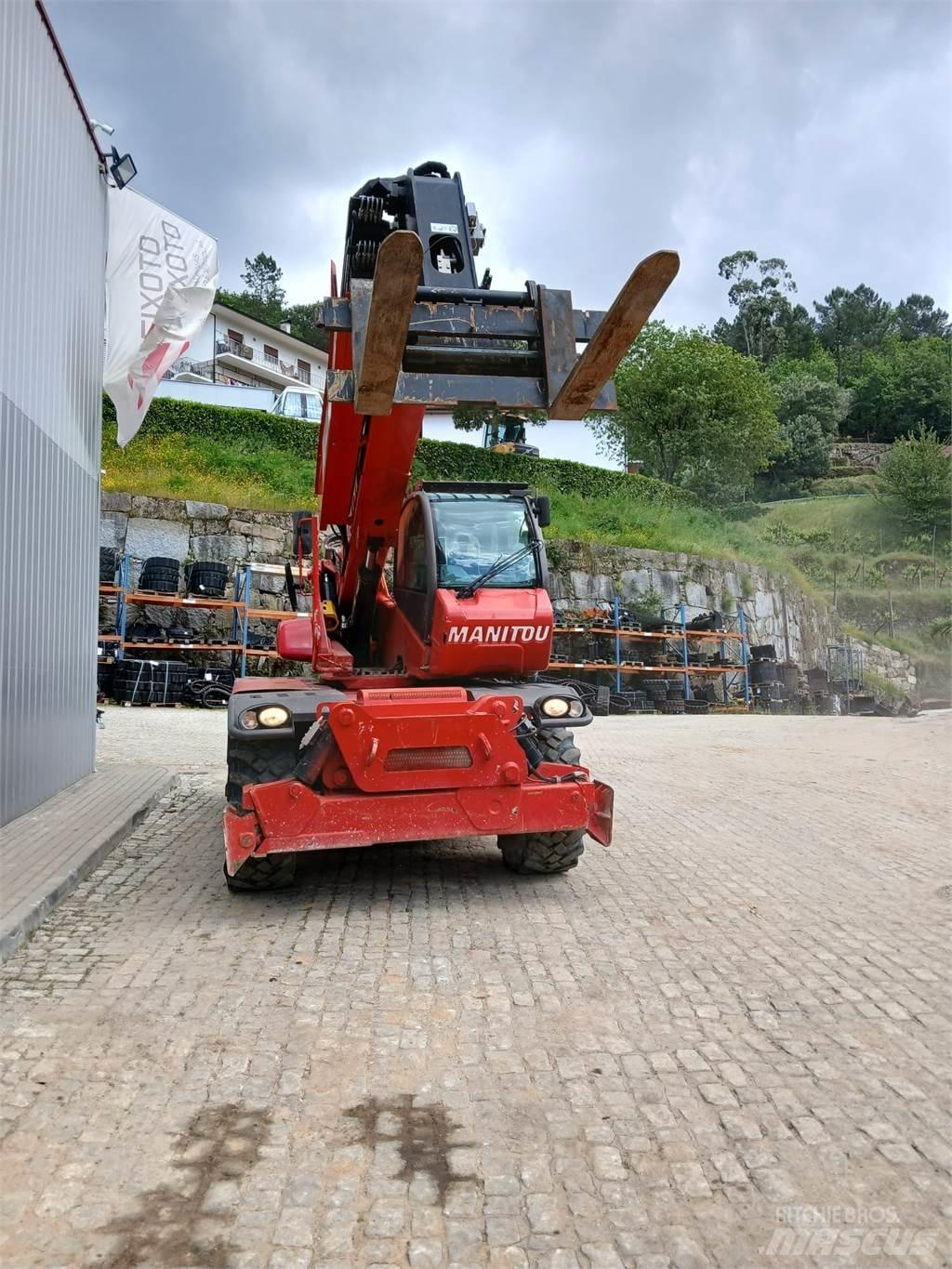 Manitou MRT2150+ Reach truck