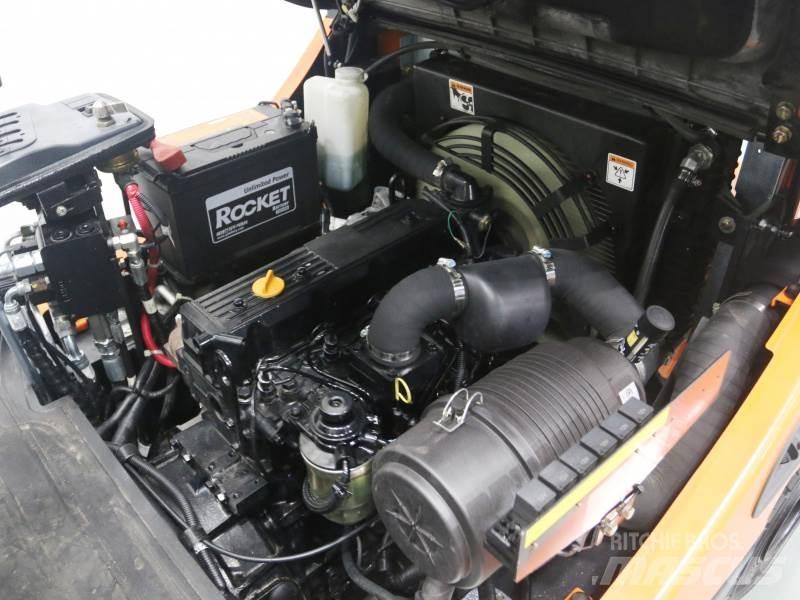 Doosan D30S-5 Diesel trucks