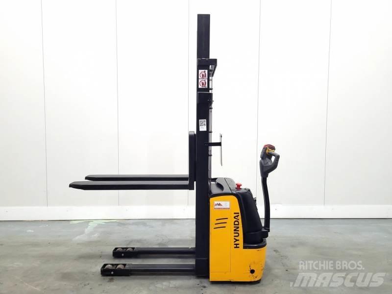Hyundai 10ES Hand pallet stackers