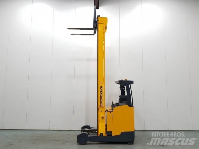 Jungheinrich ETV325 Reach truck