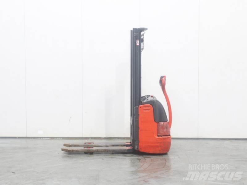 Linde L10 379 Hand pallet stackers