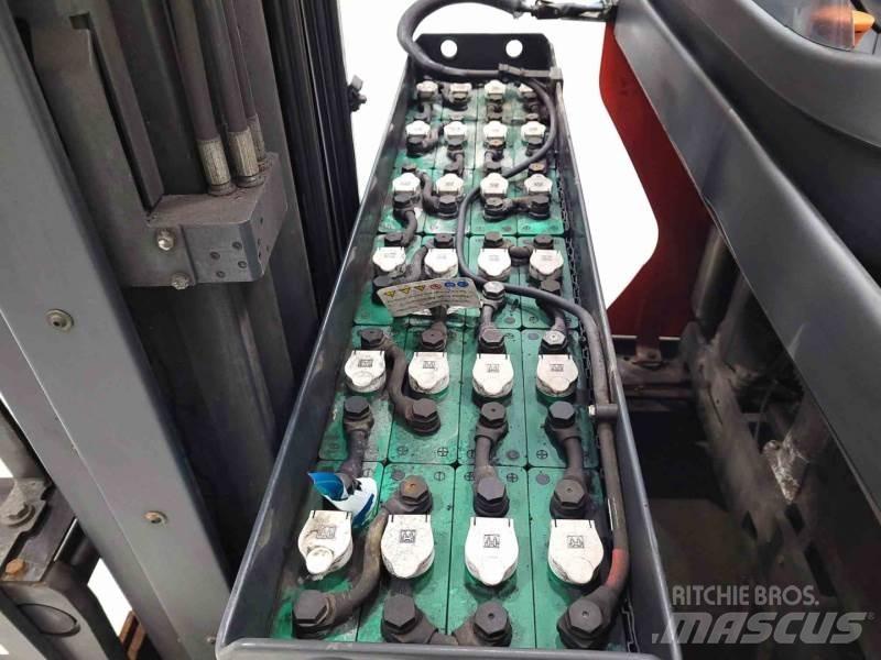 Linde R14-01 Reach truck