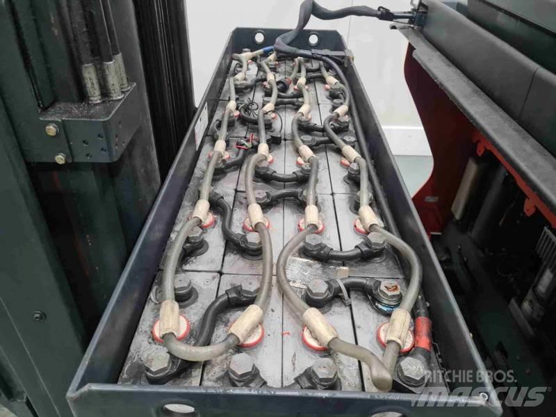 Linde R14-01 1120 Reach truck