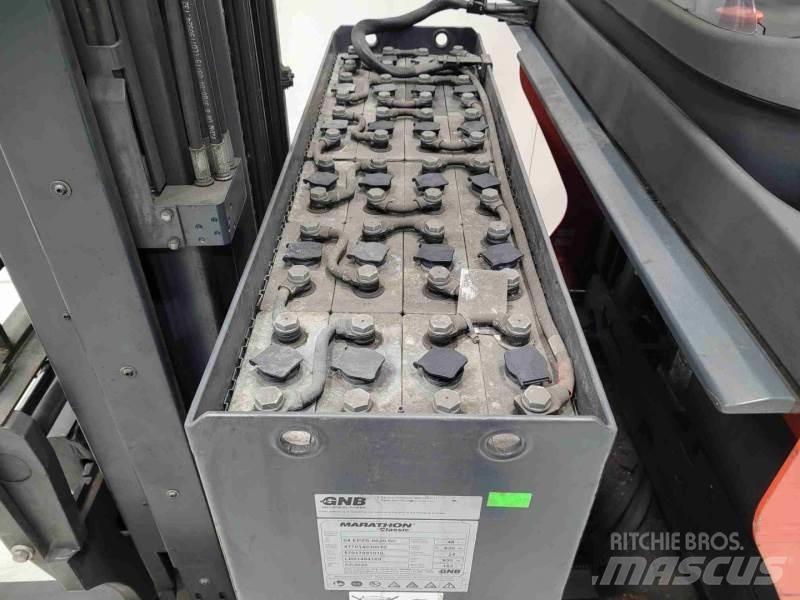 Linde R16-01 Reach truck