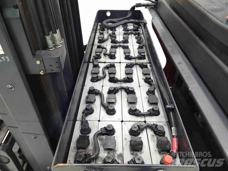 Linde R16-01 1120 Reach truck