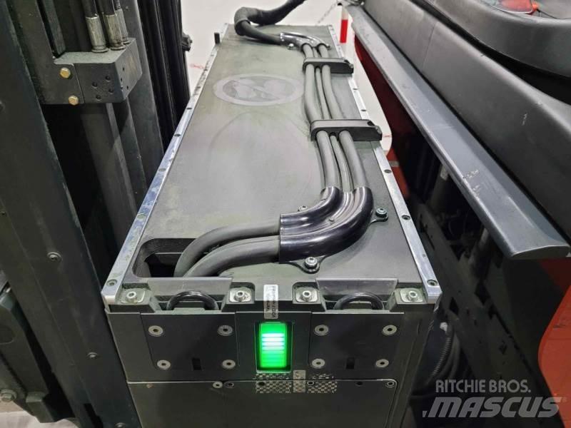 Linde R16-01 LI-ION Reach truck