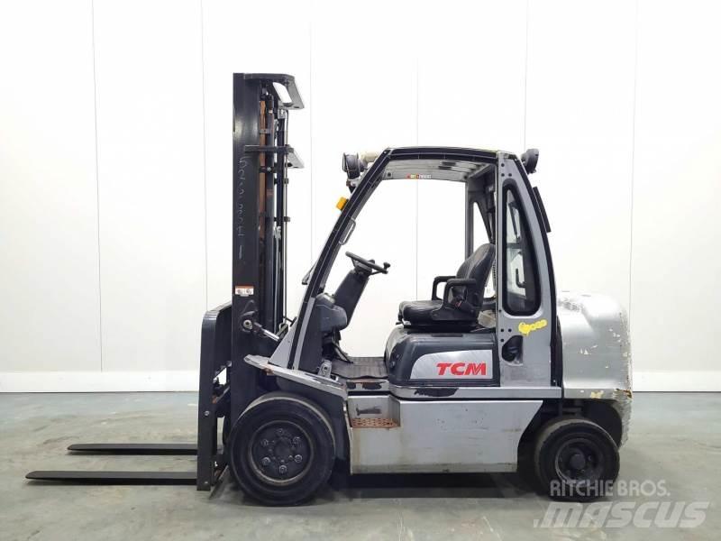 Nissan YG1D2A32H Diesel trucks