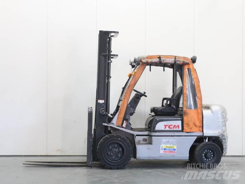 Nissan YG1D2A32H Diesel trucks