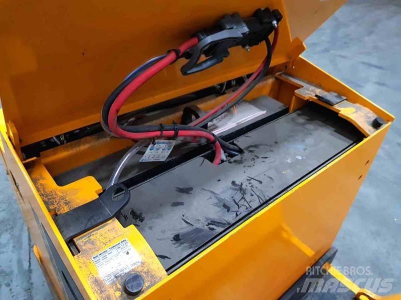  OTHER VEHICHLE SBC TZ XTS Self propelled stackers