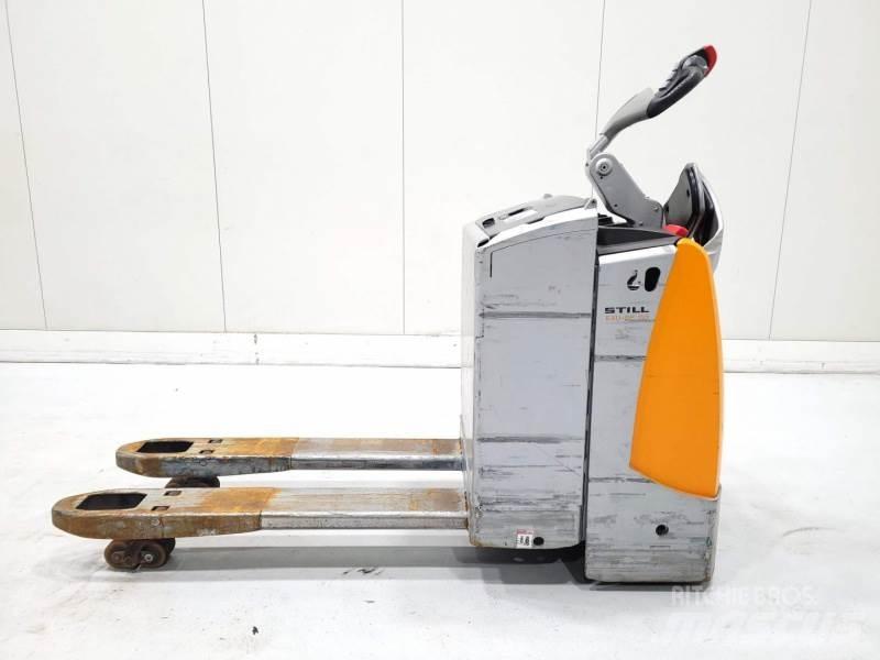Still EXU−SF Hand pallet truck