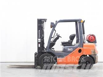 Toyota 02-8FGF30 LPG trucks