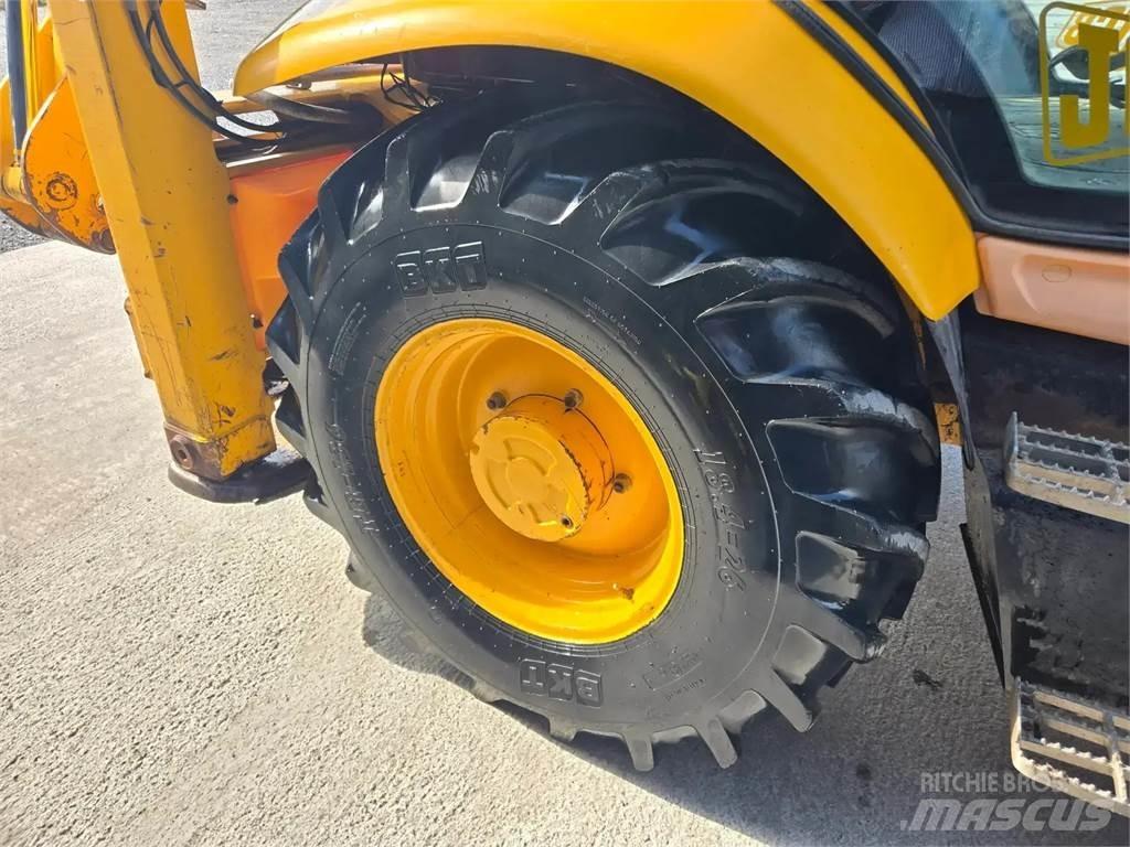 JCB 3CX Backhoe